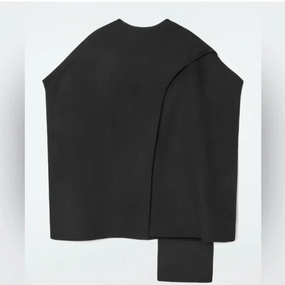 COS Stylish Black Cape - Picture 4 of 5